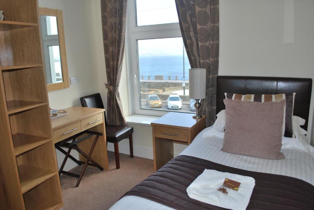 Ellan Vannin Hotel Douglas Room photo